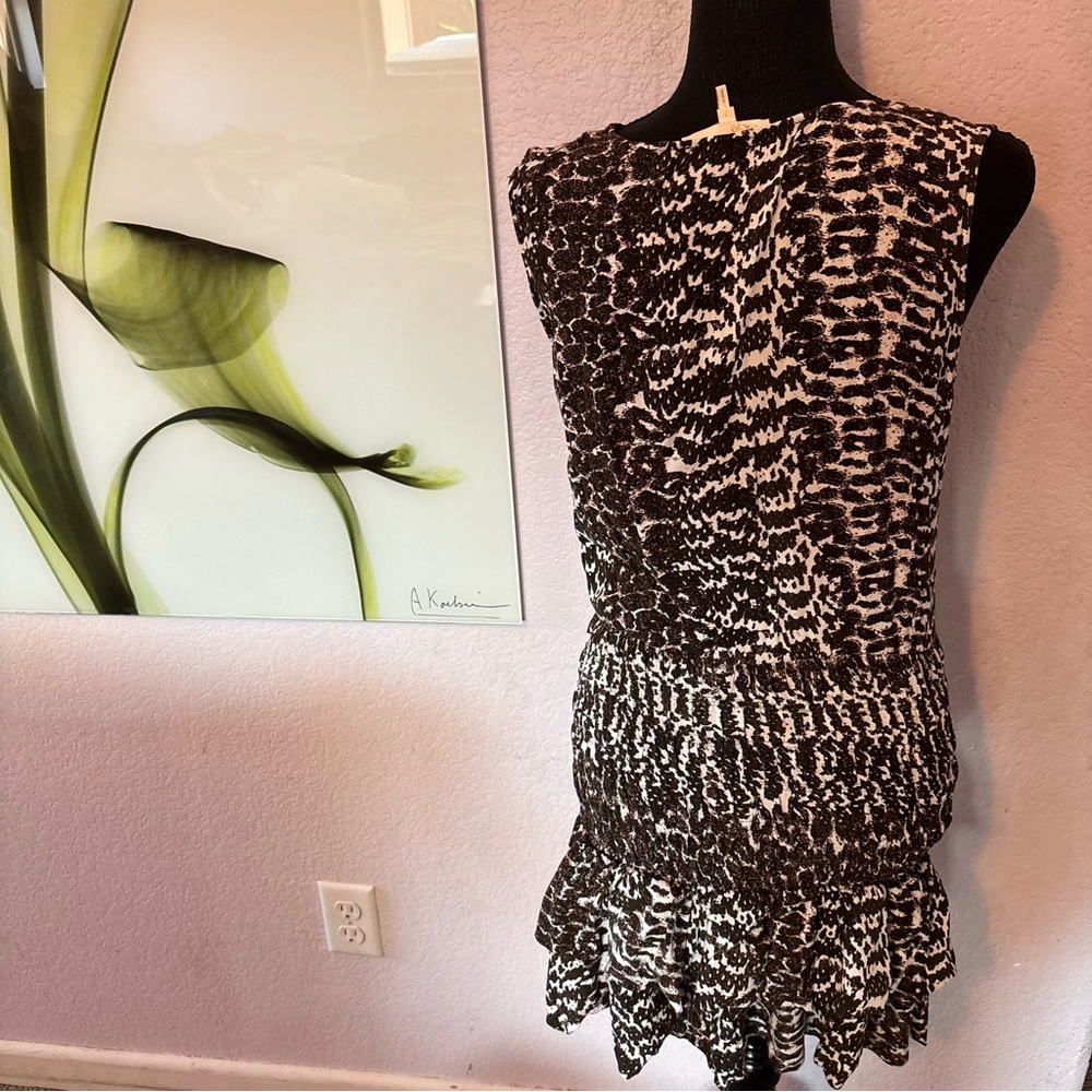Dress size large - Picture 4 of 6